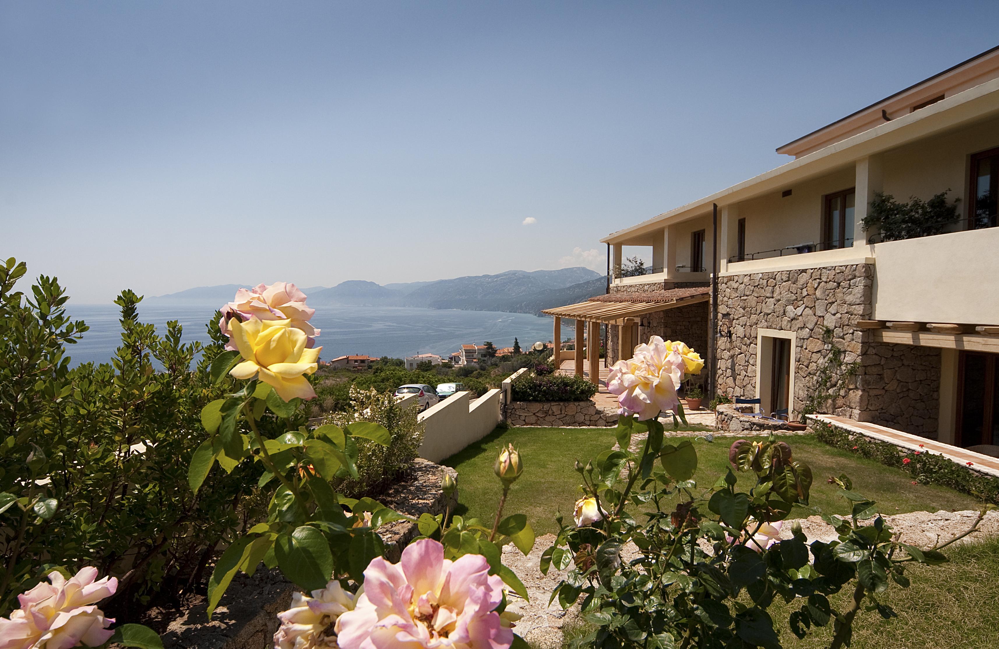 Hotel Villa Gustui Maris Cala Gonone Eksteriør billede
