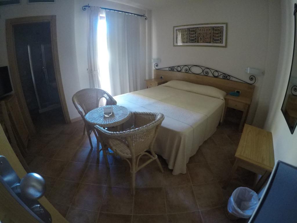 Hotel Villa Gustui Maris Cala Gonone Eksteriør billede