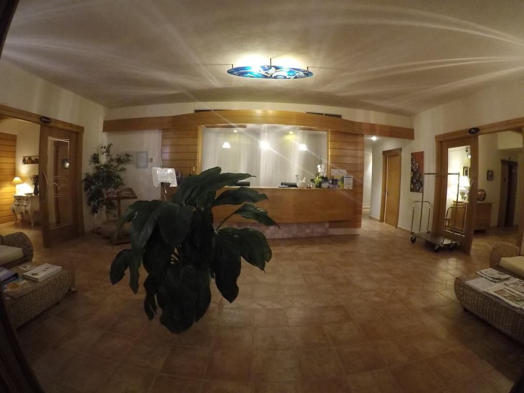 Hotel Villa Gustui Maris Cala Gonone Eksteriør billede
