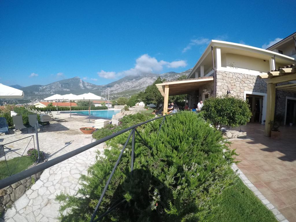 Hotel Villa Gustui Maris Cala Gonone Eksteriør billede