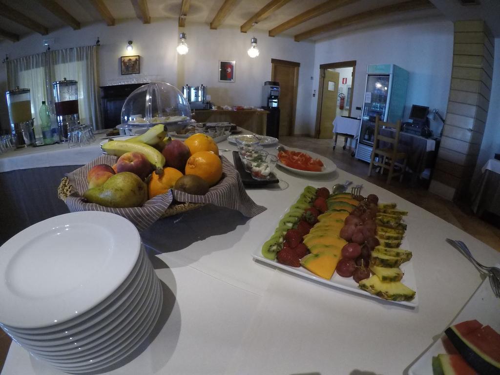 Hotel Villa Gustui Maris Cala Gonone Eksteriør billede