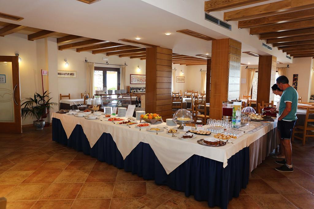 Hotel Villa Gustui Maris Cala Gonone Eksteriør billede