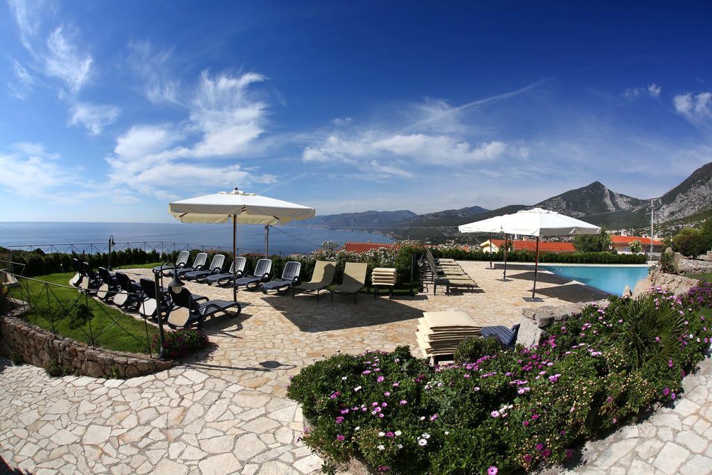 Hotel Villa Gustui Maris Cala Gonone Eksteriør billede