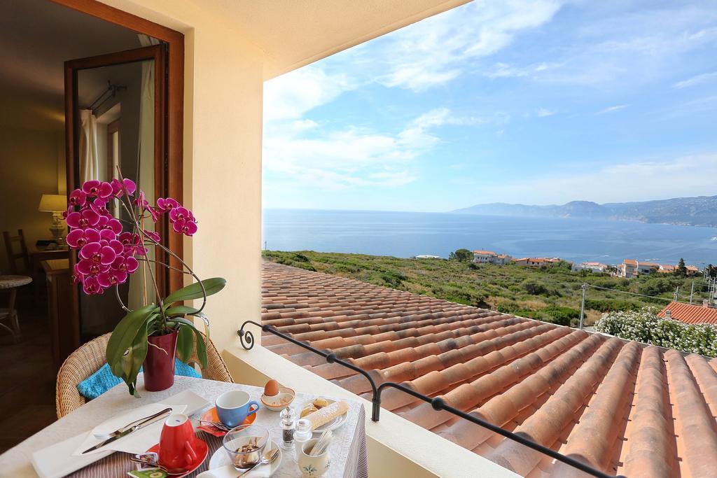 Hotel Villa Gustui Maris Cala Gonone Eksteriør billede